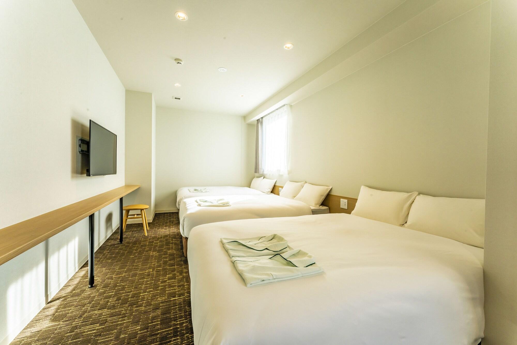 Cvs Bay Hotel Tokyo Exterior photo