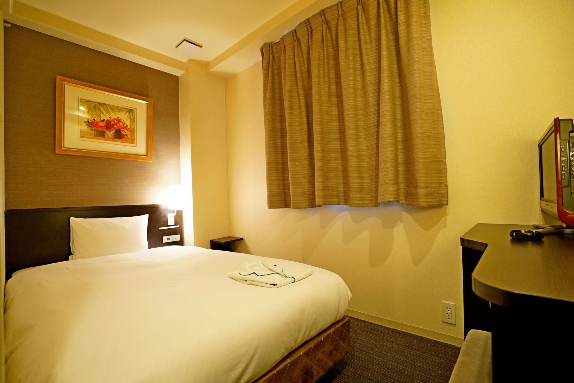 Cvs Bay Hotel Tokyo Exterior photo