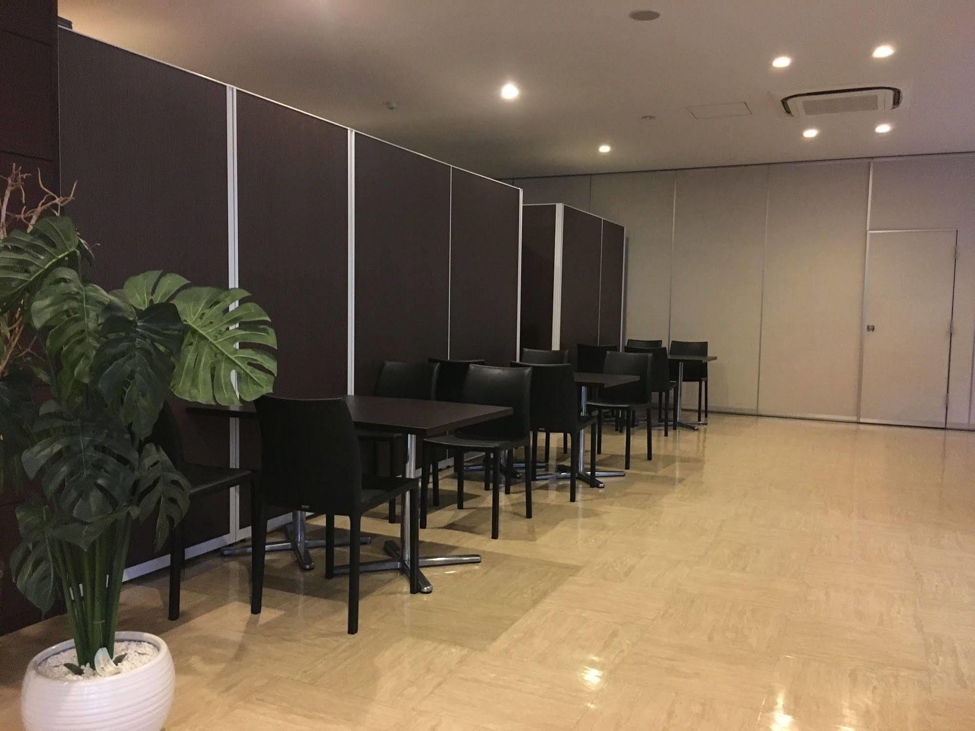 Cvs Bay Hotel Tokyo Exterior photo